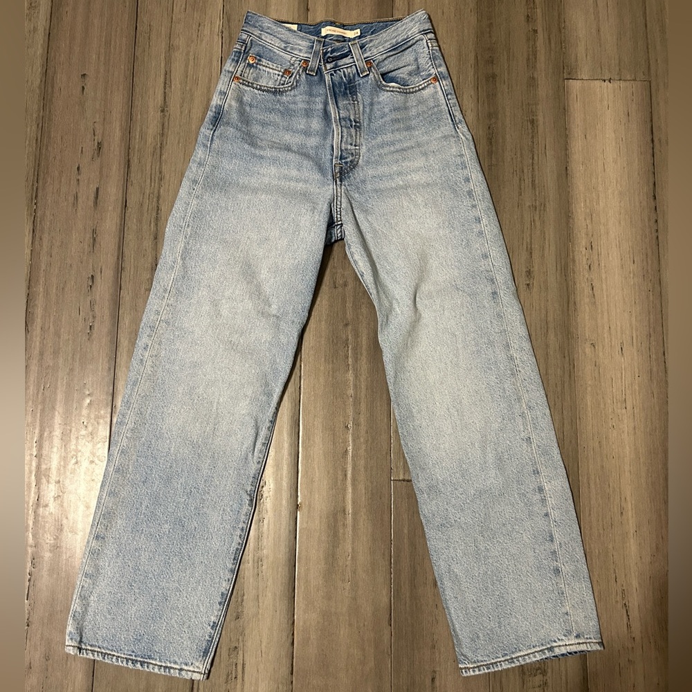Levi Ribcage Straight Leg Jeans